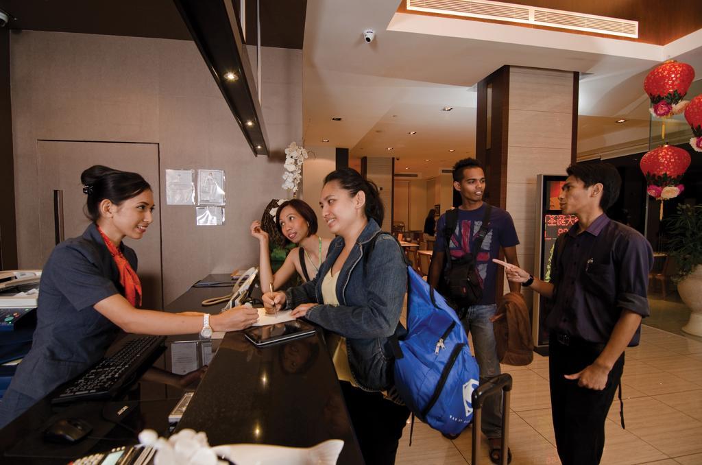 C'Haya Hotel Kota Kinabalu Ngoại thất bức ảnh