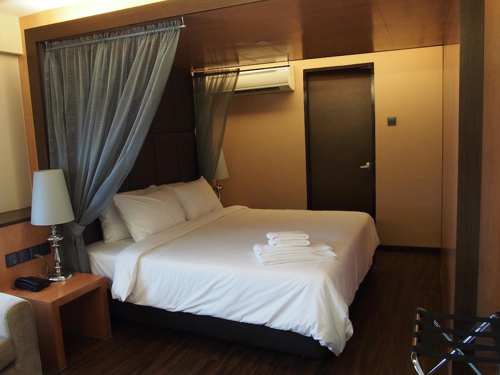 C'Haya Hotel Kota Kinabalu Ngoại thất bức ảnh