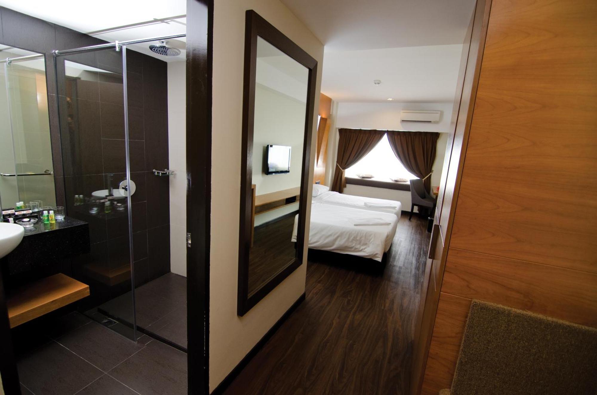 C'Haya Hotel Kota Kinabalu Phòng bức ảnh