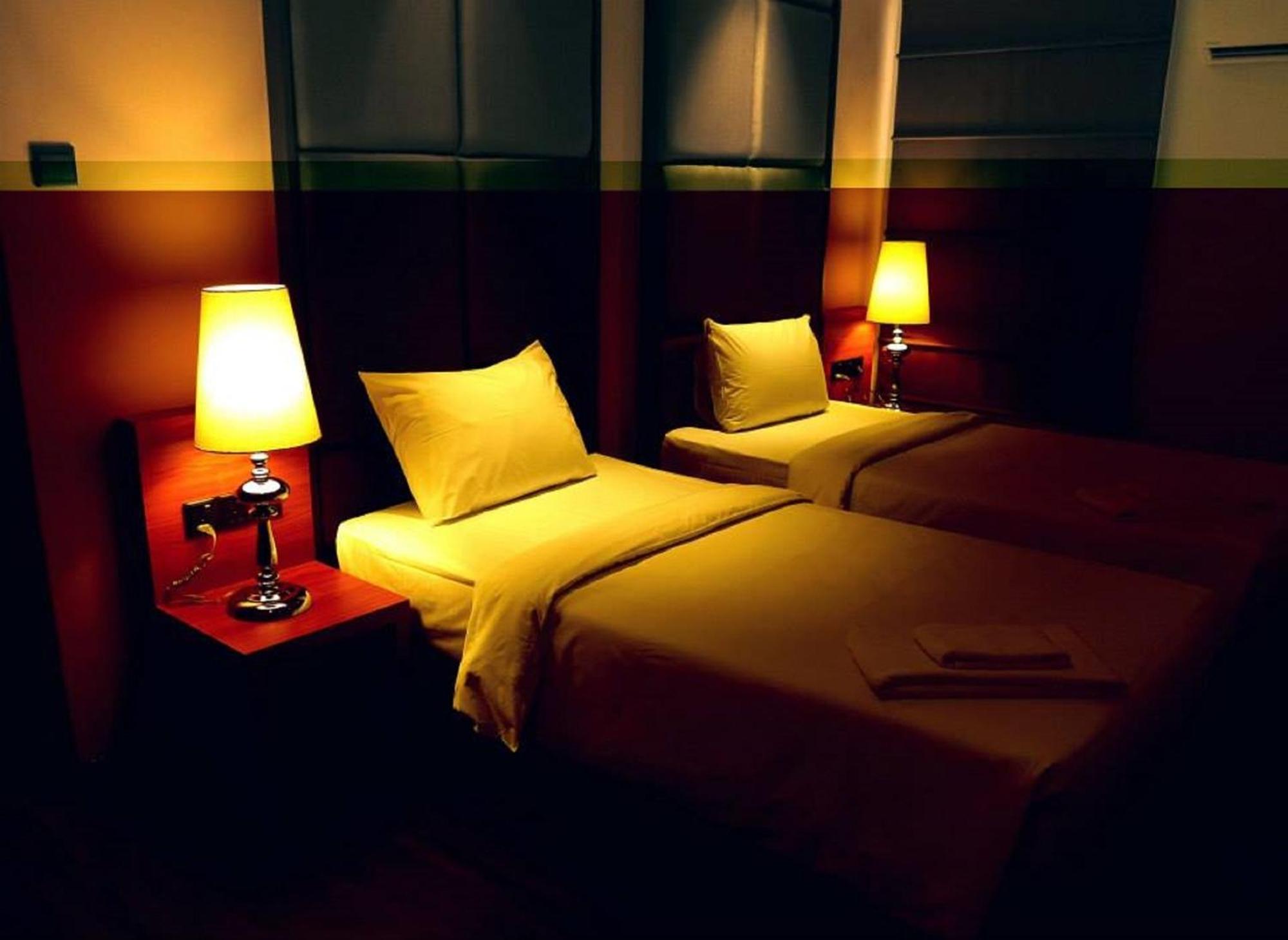 C'Haya Hotel Kota Kinabalu Phòng bức ảnh