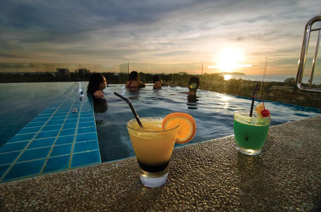 C'Haya Hotel Kota Kinabalu Ngoại thất bức ảnh