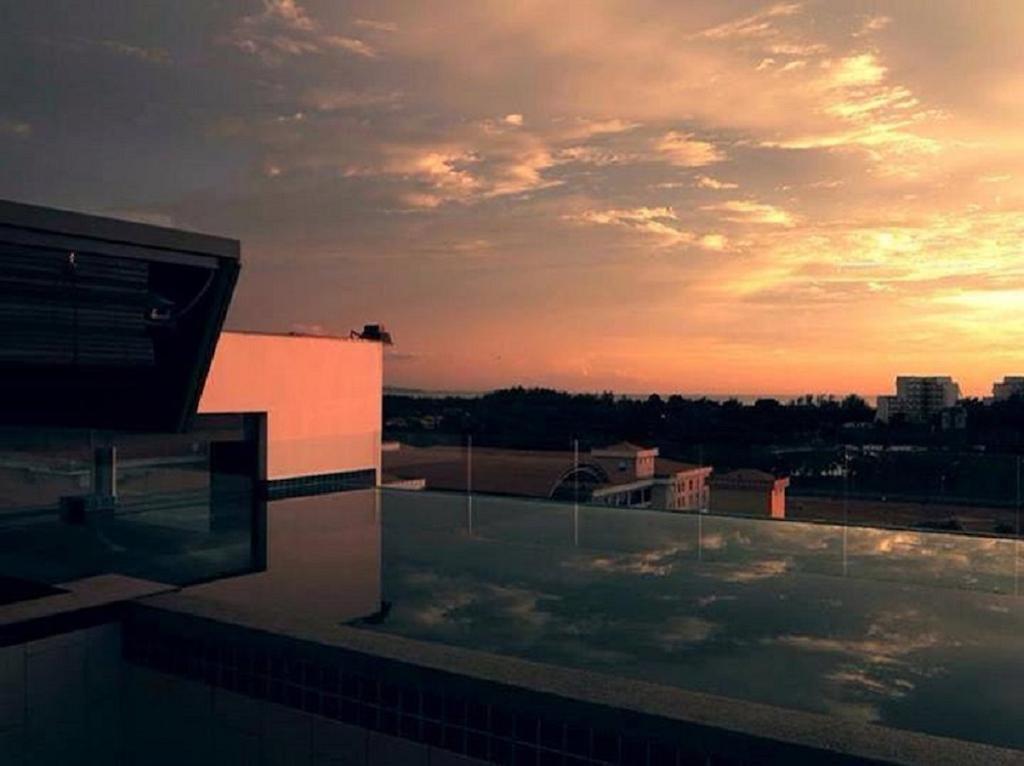 C'Haya Hotel Kota Kinabalu Ngoại thất bức ảnh