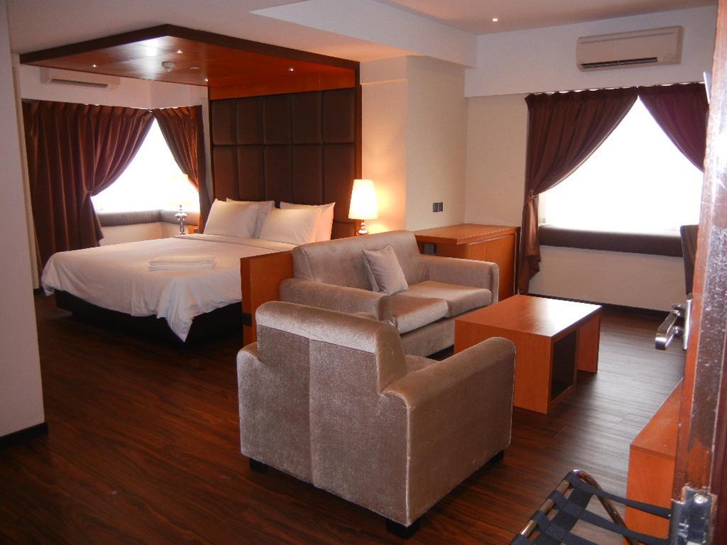 C'Haya Hotel Kota Kinabalu Phòng bức ảnh